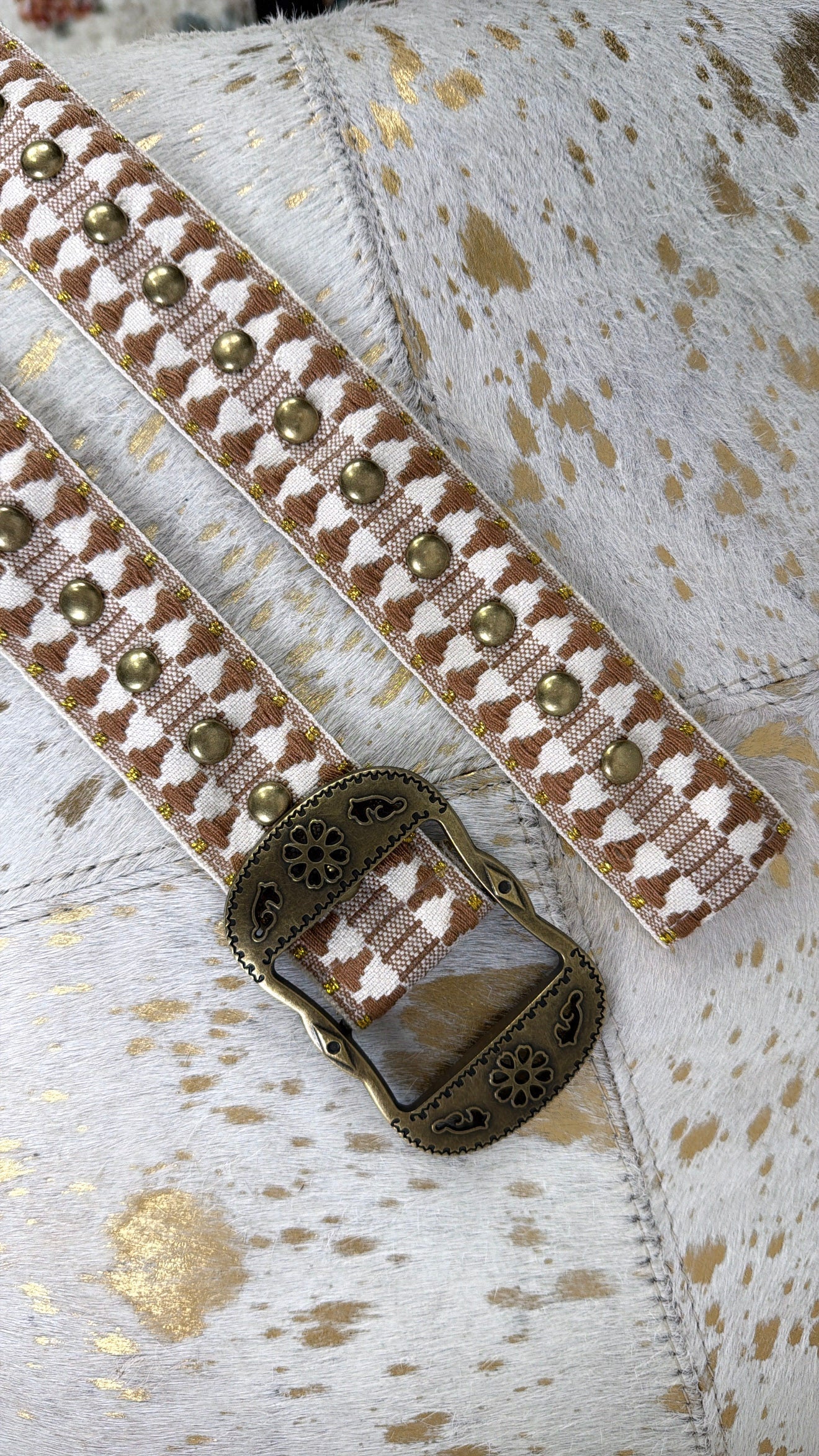 Maize Studded Adjustable Belt, Cocoa