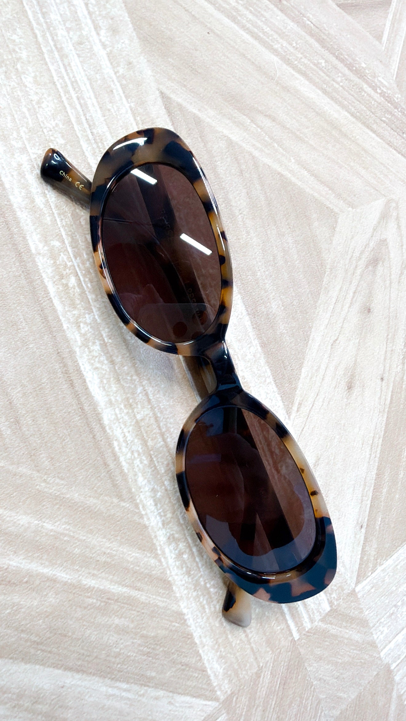 FREYRS: Mimi Acetate Oval Sunglasses
