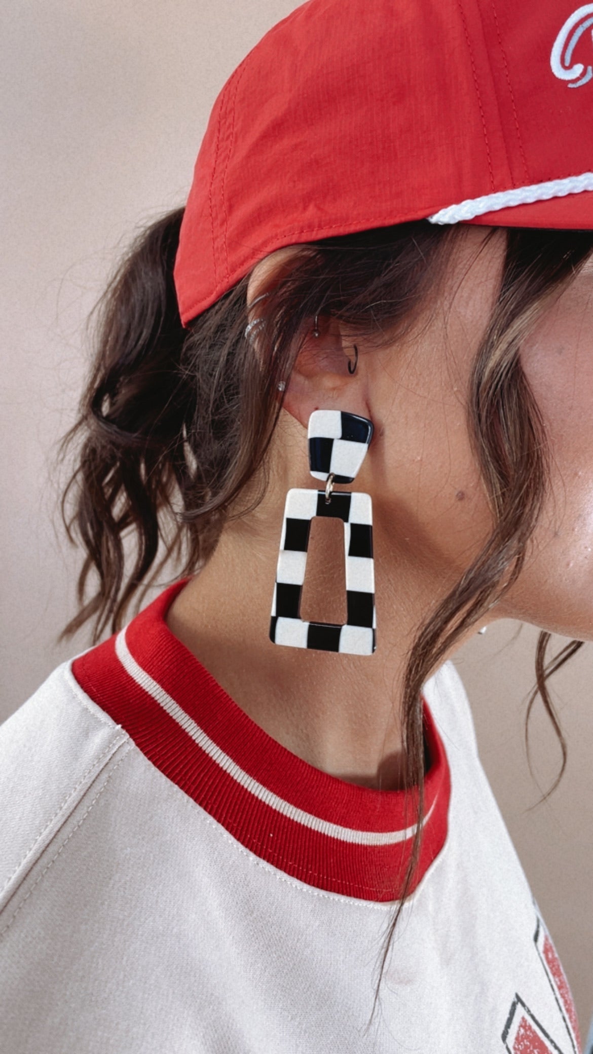 Linny Co. Resin Checkered Earrings, Black
