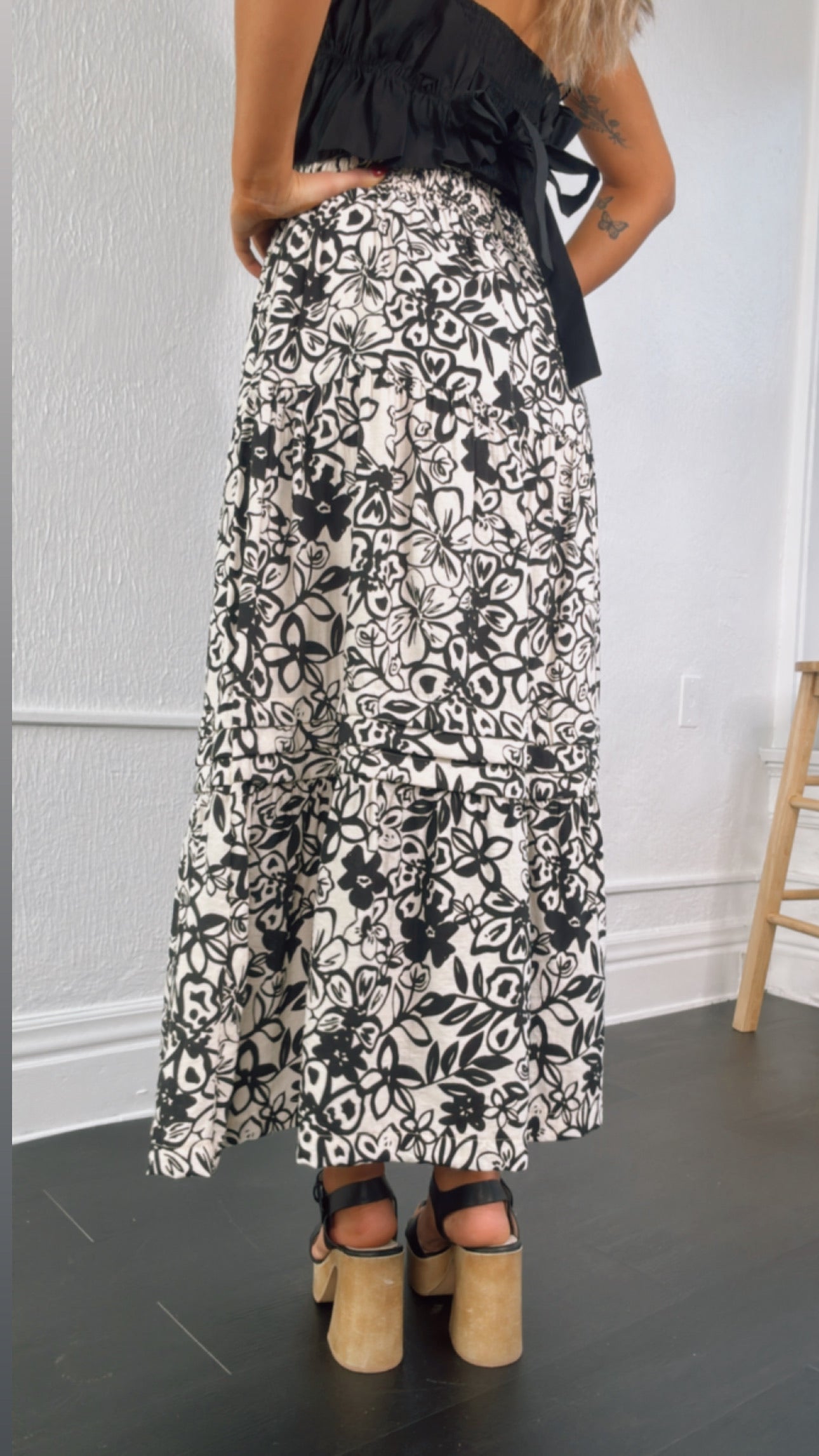 Picture Perfect Floral Tiered Midi Skirt, Black