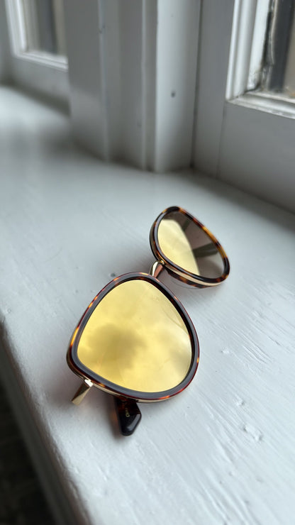FREYRS Luna Sunglasses WHS- Tortoise/ Gold