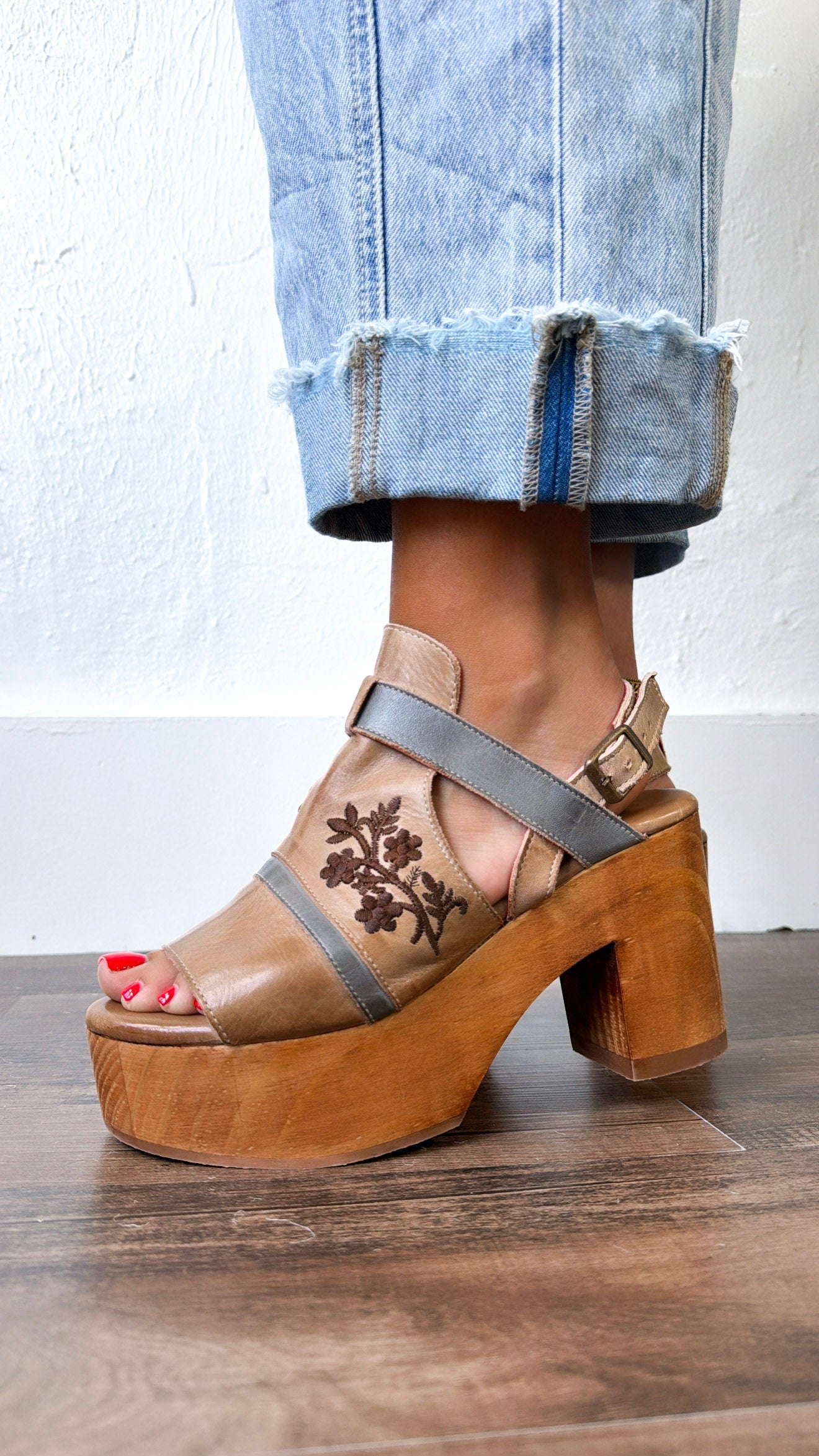 Bedstu Melodramatic Shoes, Oats Icicle Rustic