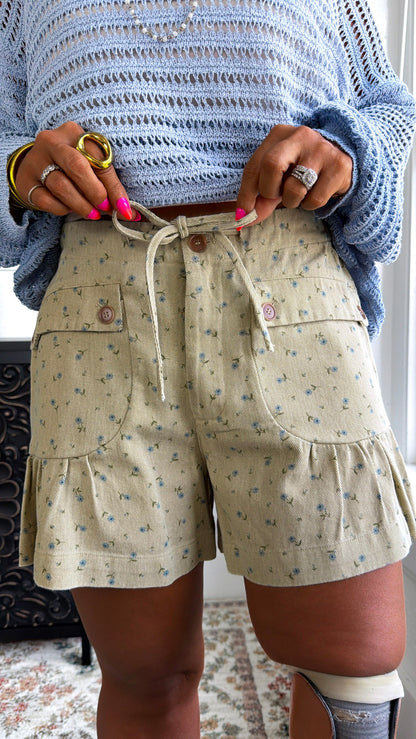 Daisy Pocket Shorts, Beige