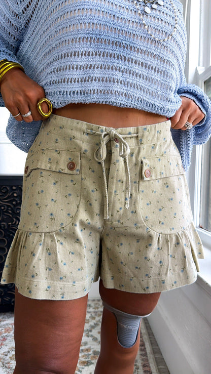 Daisy Pocket Shorts, Beige