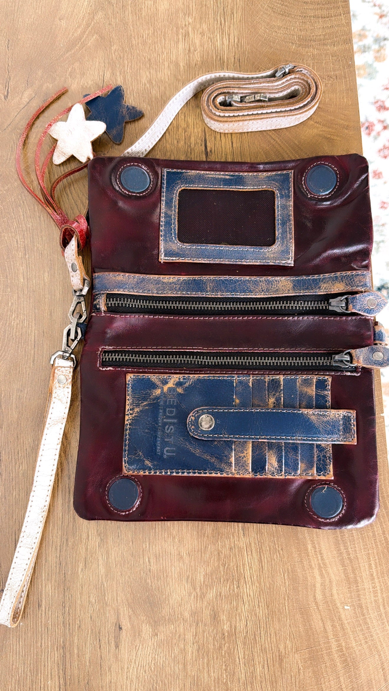 Bedstu Cadence, Americana Rustic