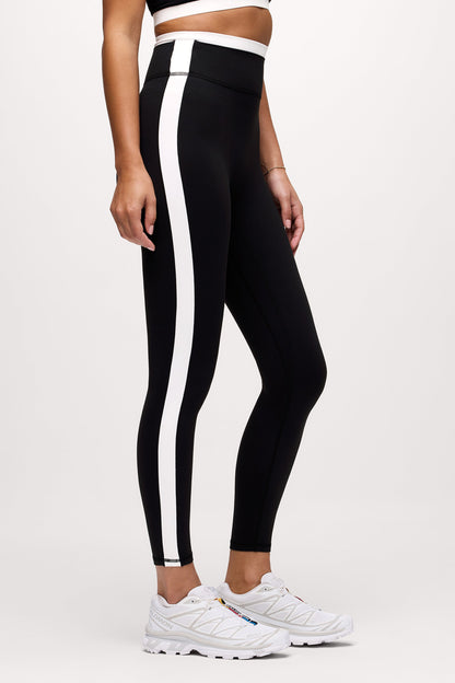 Motion Contrast Legging | Black