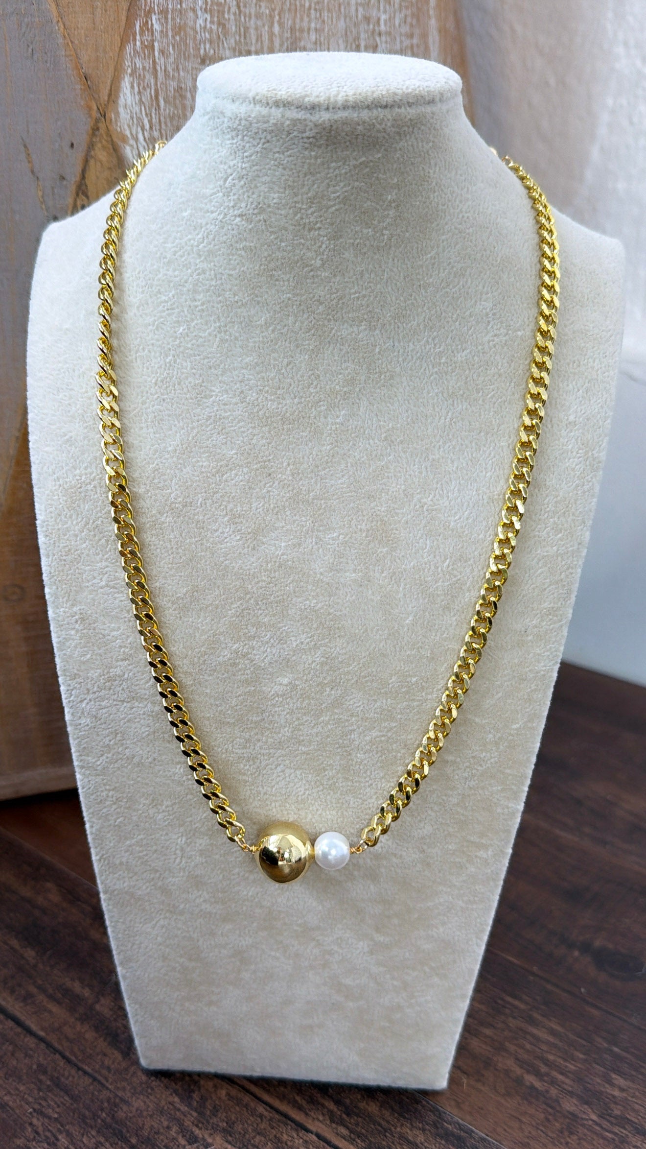 Golden Pearl Necklace