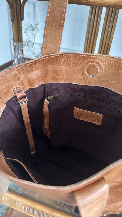 Bedstu Stevie, Tan Rustic