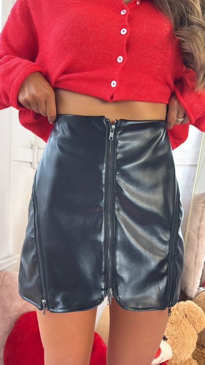 City Sleek Mini Skirt, Black