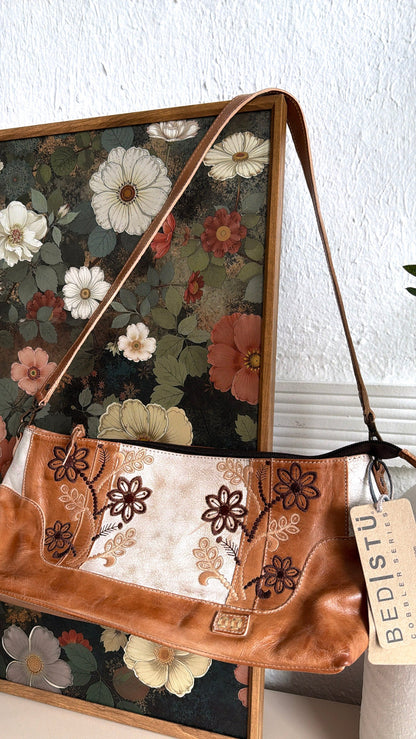Bedstu Hyperbolic, Tan Rustic Nectar Lux