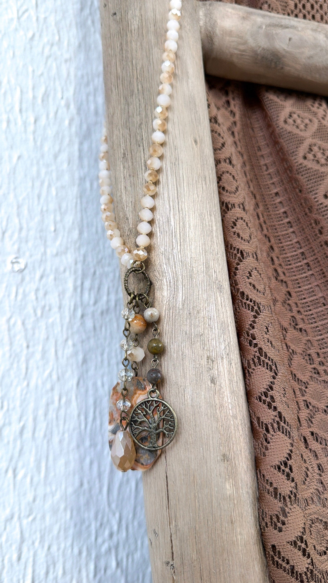 Nomad Blush Lilly Necklace