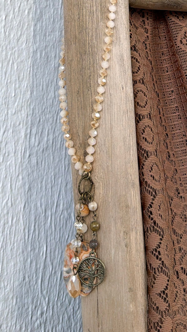 Nomad Blush Lilly Necklace