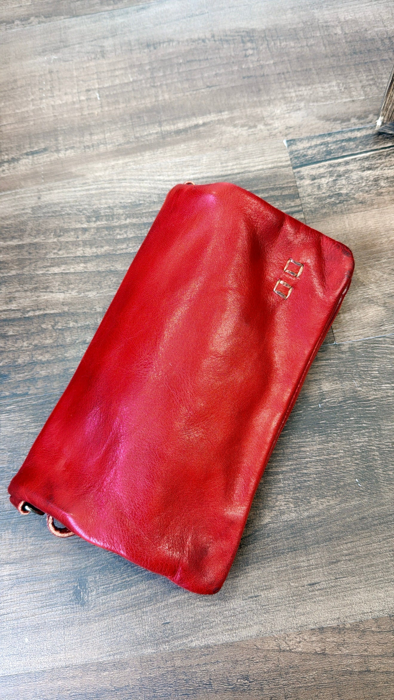 BedStu Cadence Crossbody, Red Rustic