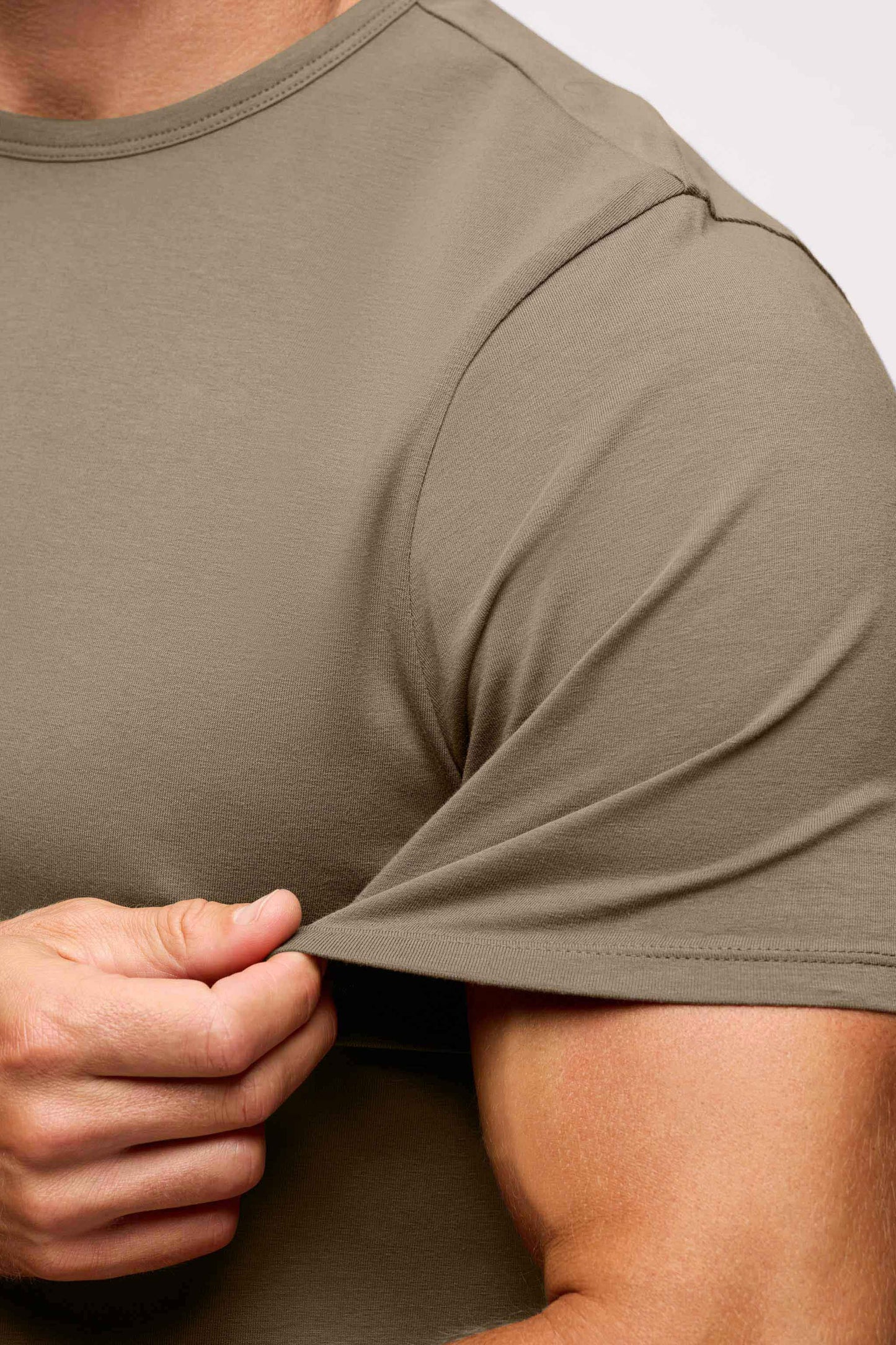 Freeform Curved Hem Tee | Mocha