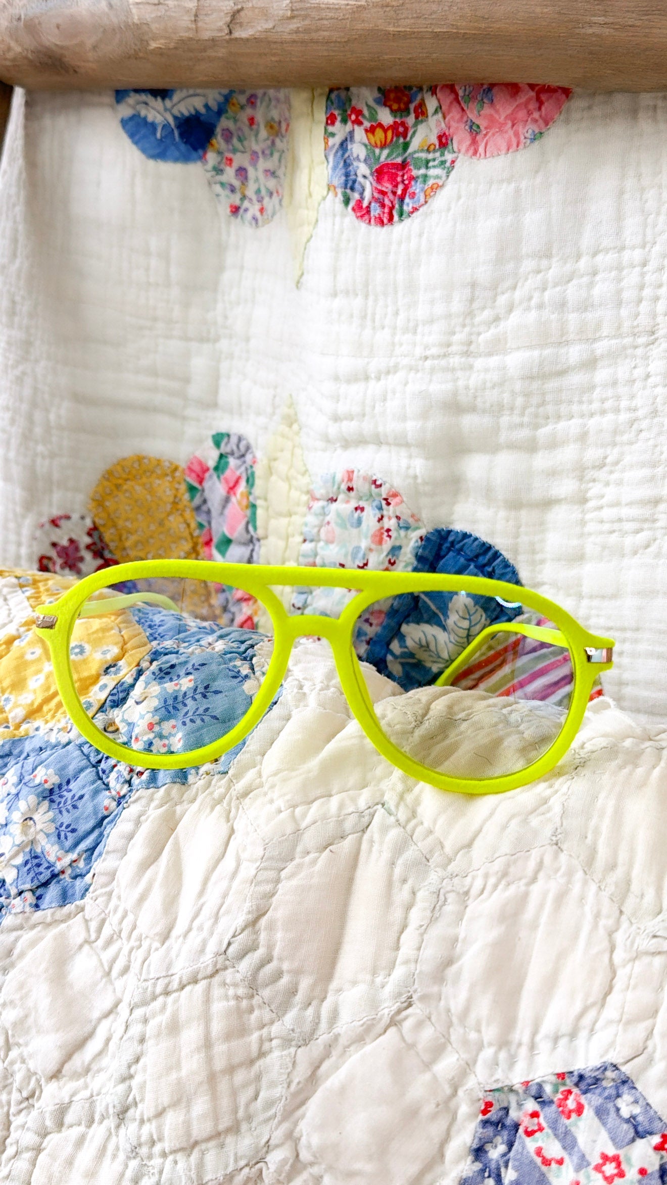 Mykonos BlueLight Velvet Glasses, Neon Green