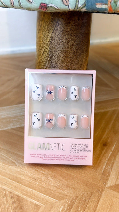 Blue A Kiss Press-On Nails | Short Squoval Valentine Ribbons