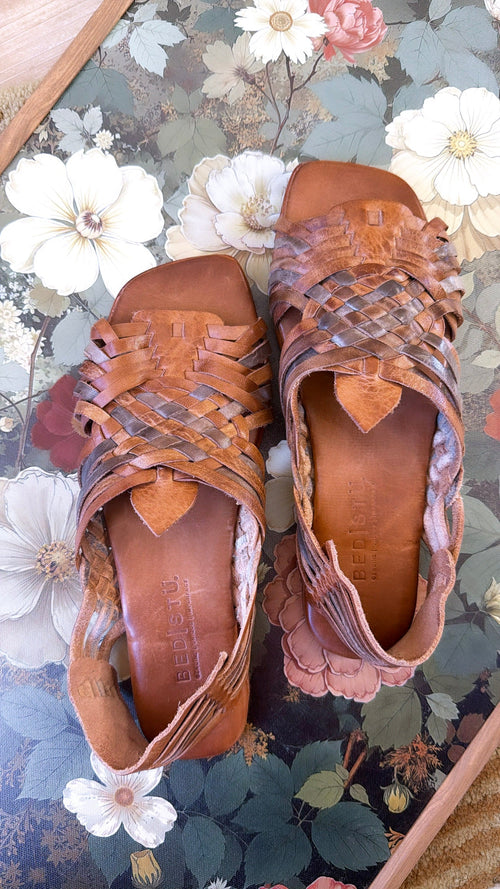 Bedstu Lauren ll, Desert Stone Rustic