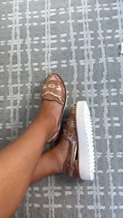 Bedstu Lizzie, Tan Rustic Nectar Lux
