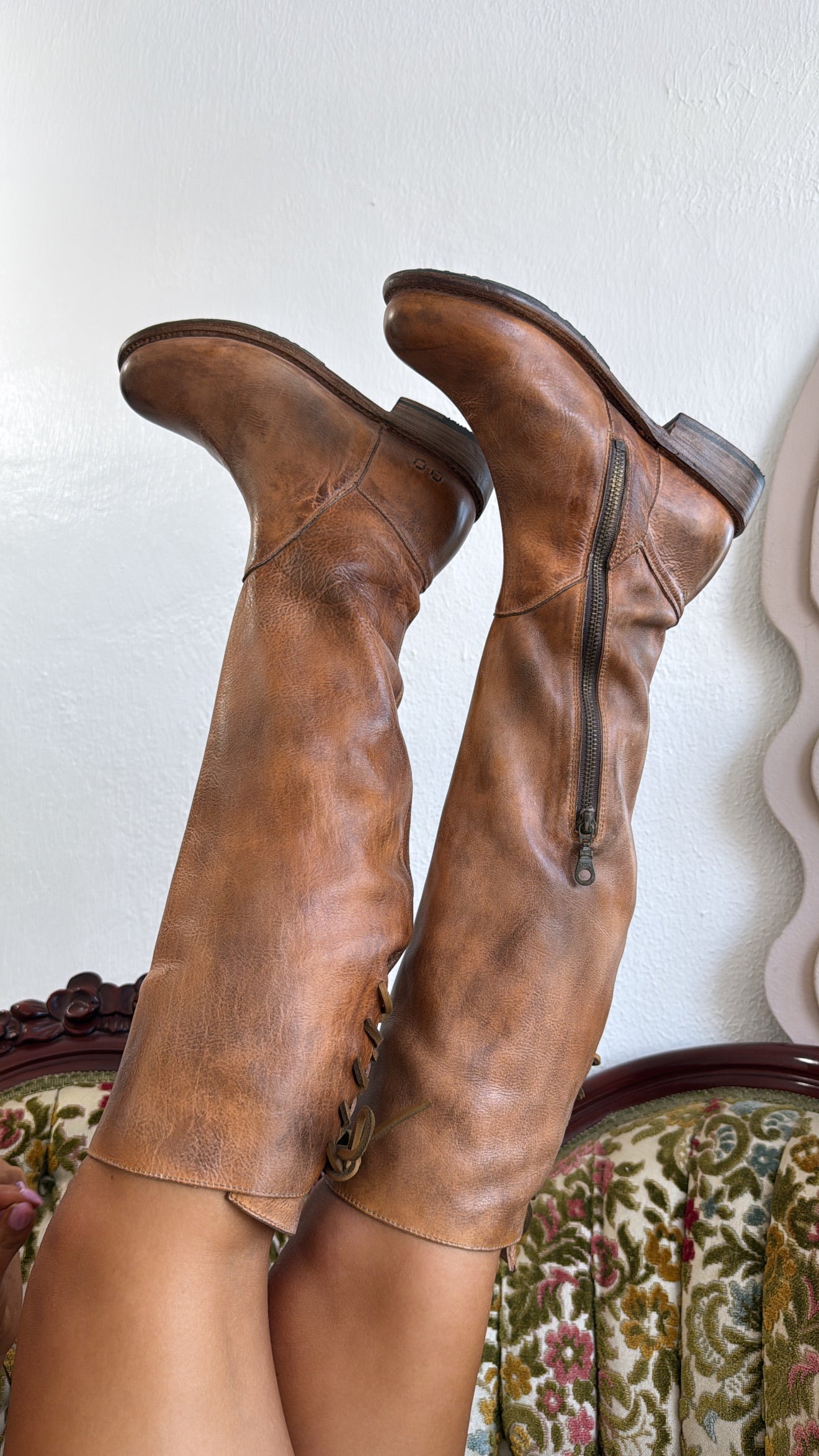BedStu Manchester, Tan Rustic White BFS