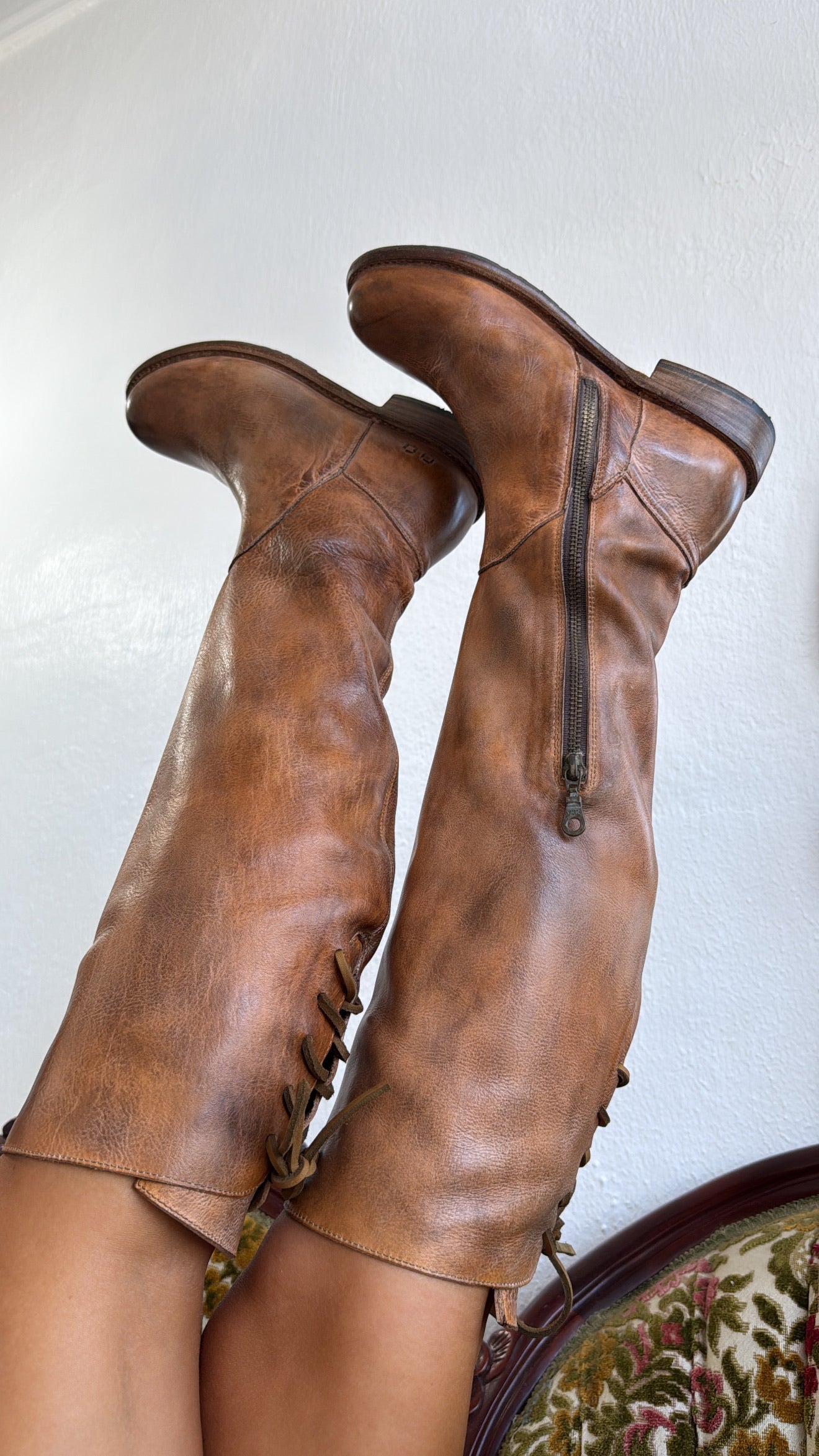 BedStu Manchester, Tan Rustic White BFS