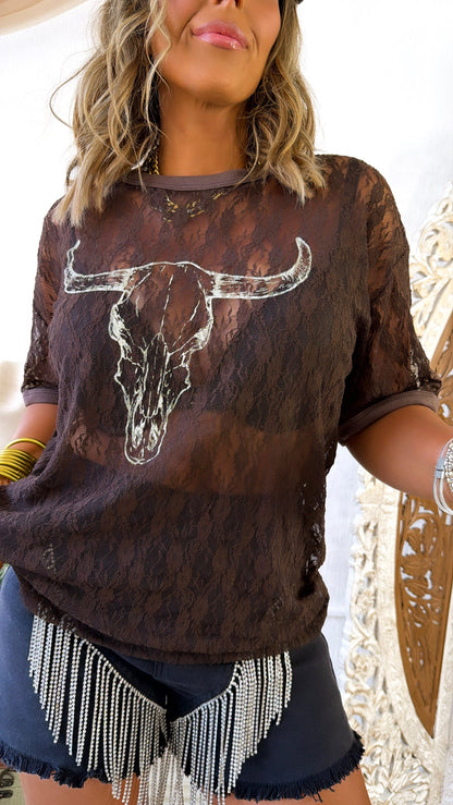 Lace Long Horn Graphic Top, Brown