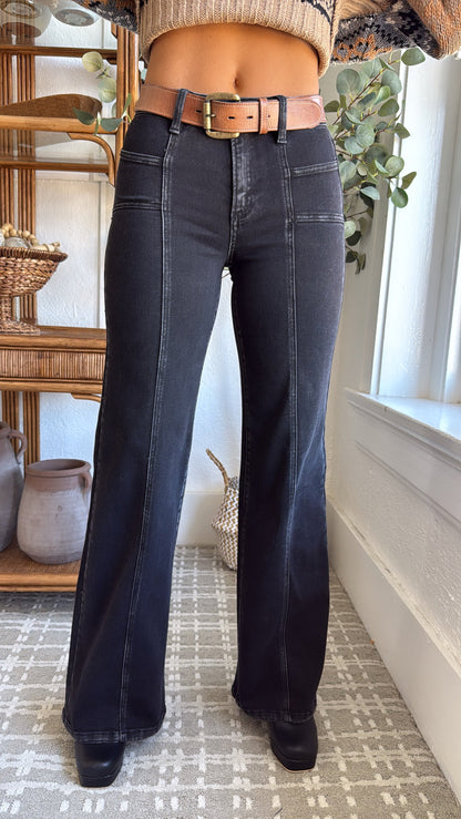 Duke Mid Rise Black Denim, Risen