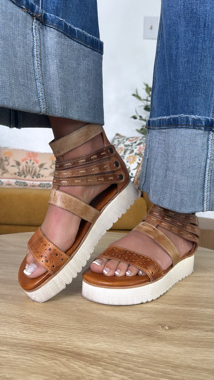 BedStu Artemia, Bone Tan Rustic