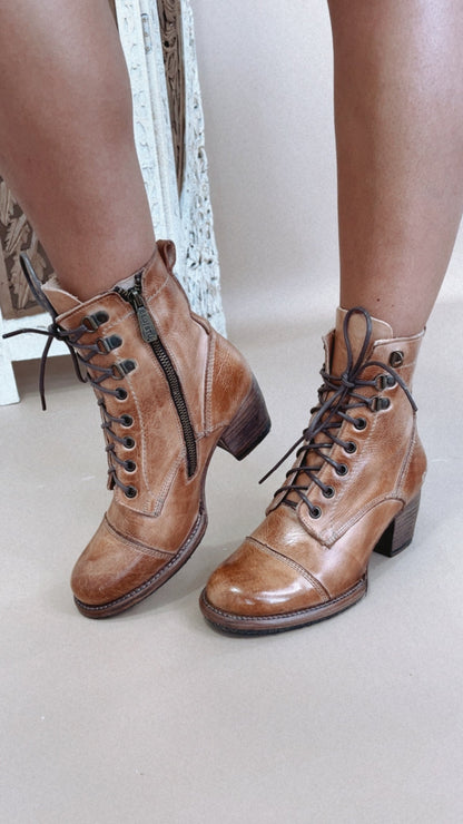 Judgement Bedstu, Tan Rustic