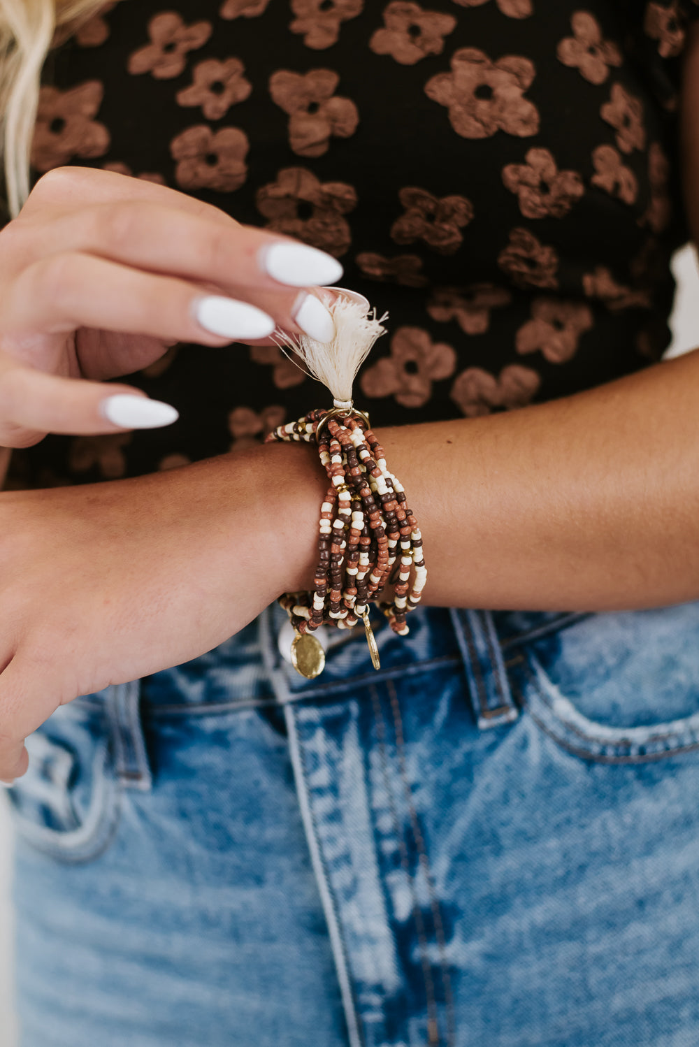 Gold Pendant Tassel Bracelet, Natural