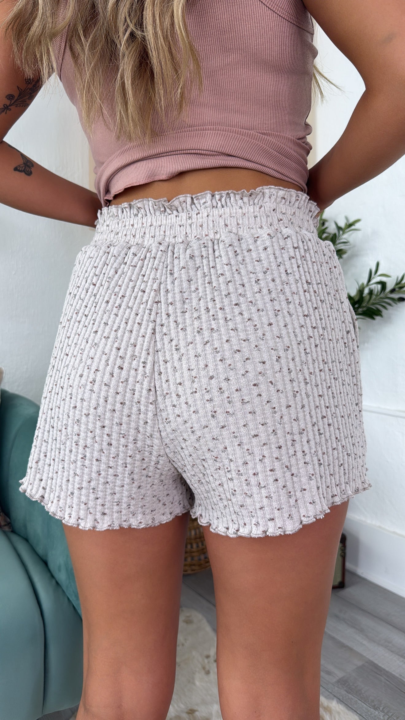 Flora Floral Texture Shorts, Taupe multi