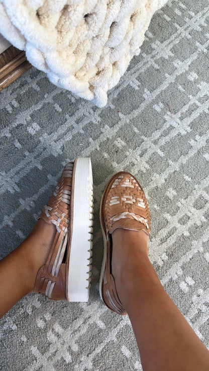 Bedstu Lizzie, Tan Rustic Nectar Lux