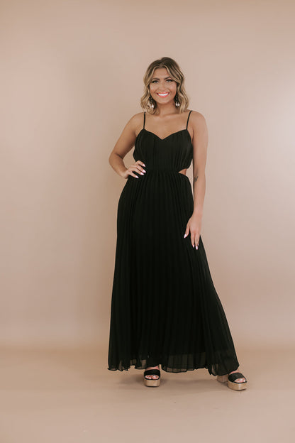Make Memories Pleated Maxi, Black