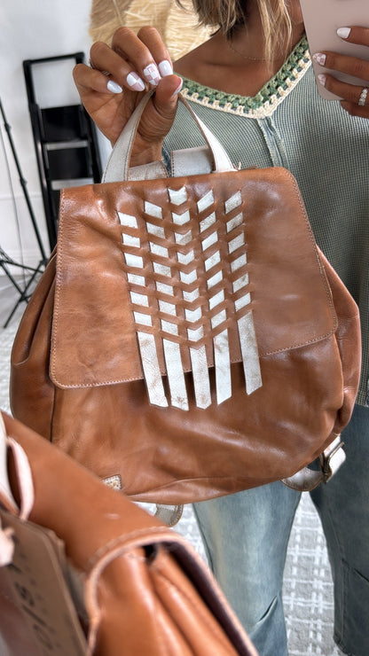 Bedstu Teji, Tan Rustic Nectar Lux