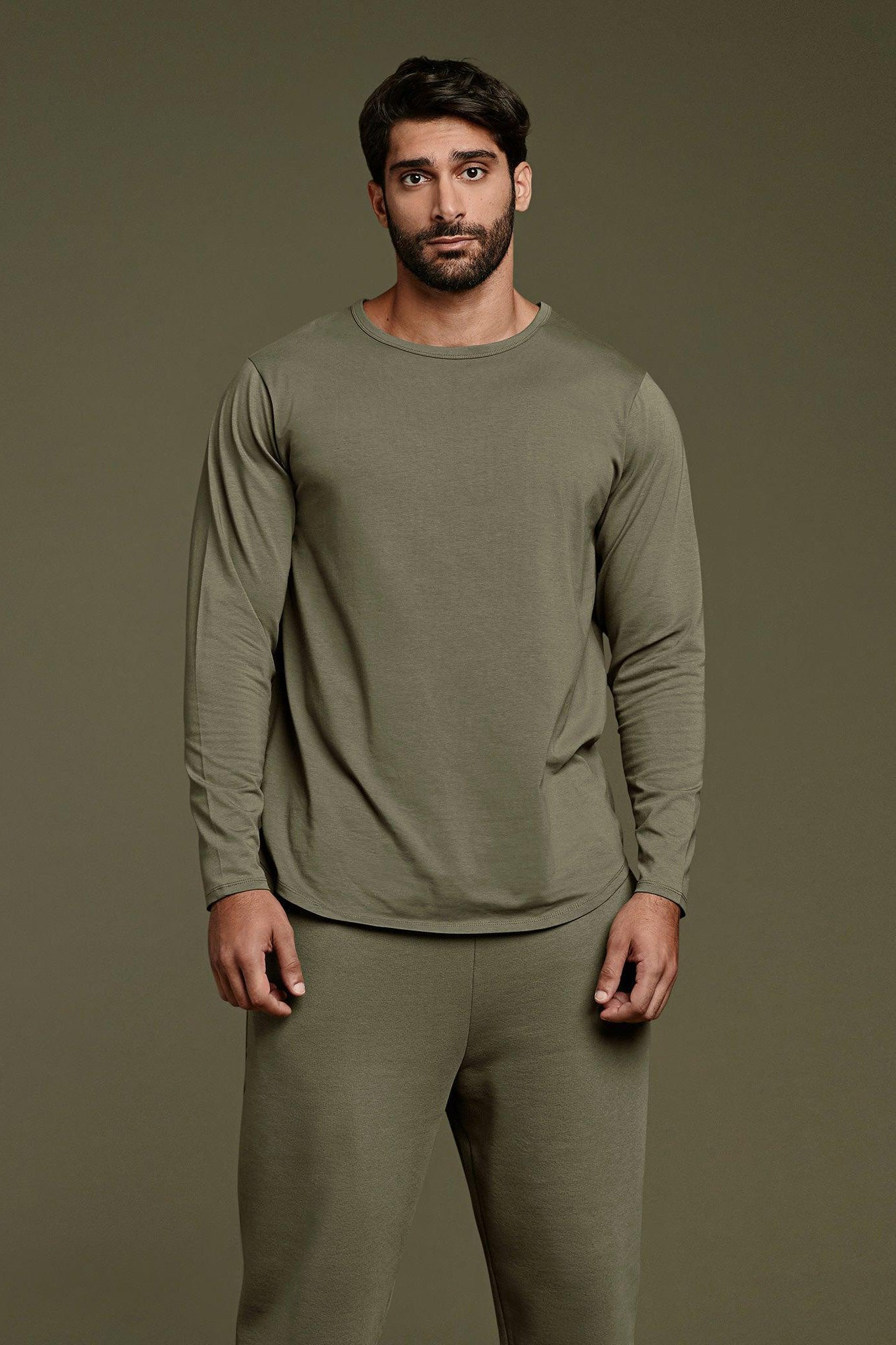 Long Sleeve Curved Hem T-Shirt