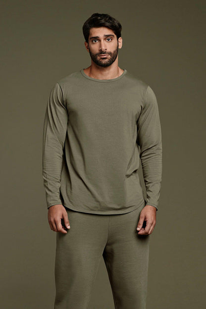 Long Sleeve Curved Hem T-Shirt