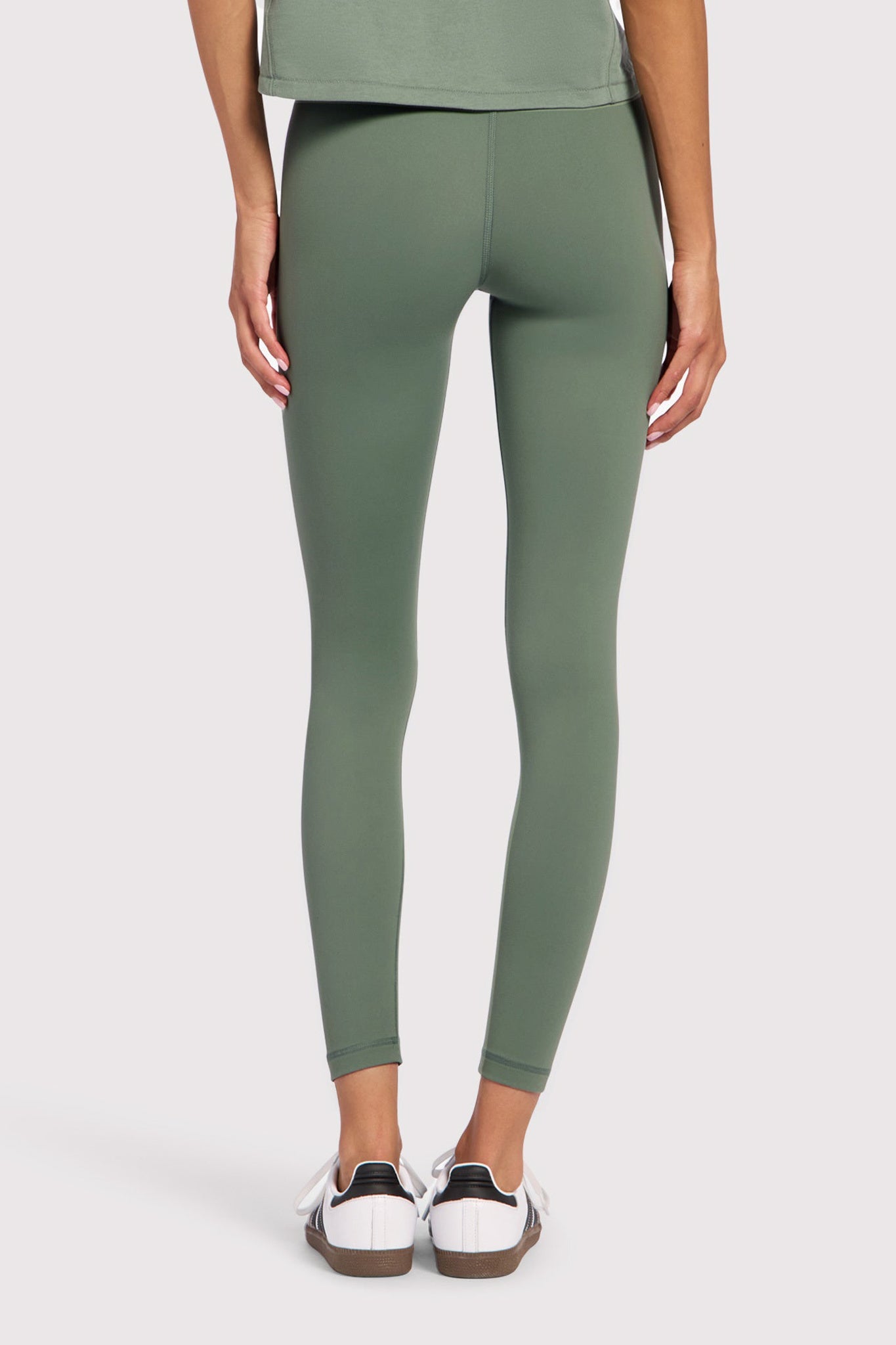 High-Waist Elevate Legging  | Agave