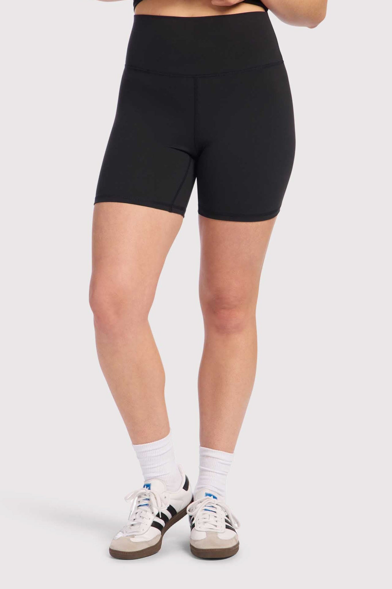 High-Waist Elevate Biker Short | Black