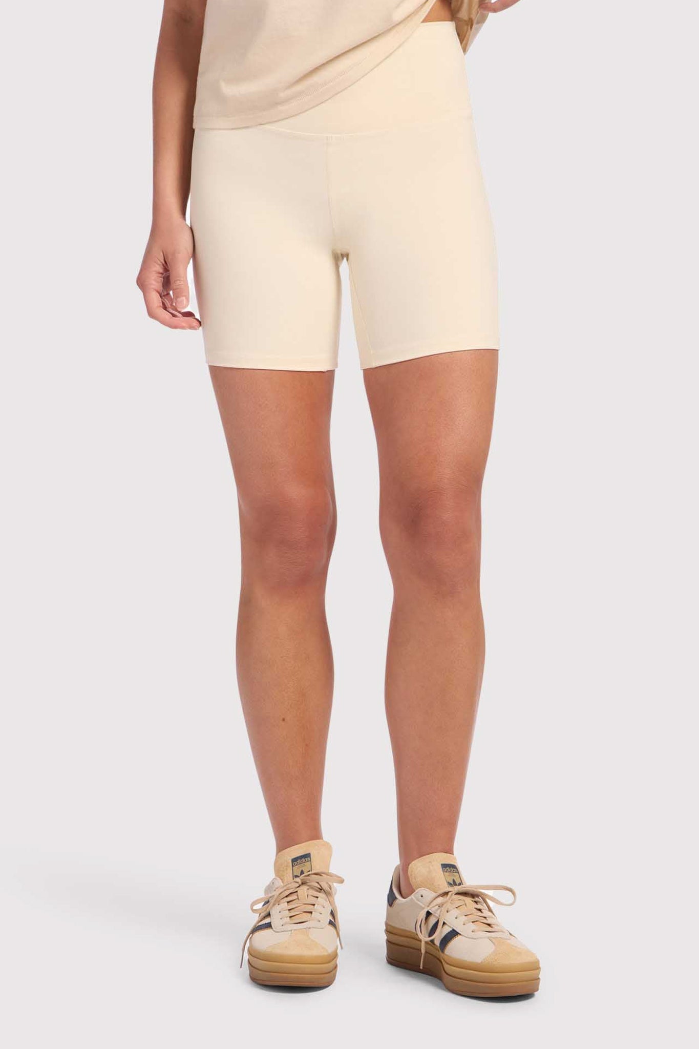 High-Waist Elevate Biker Short | Bone