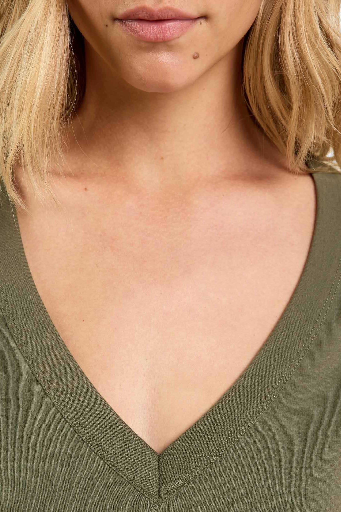 Boxy V-Neck Tee | Olive