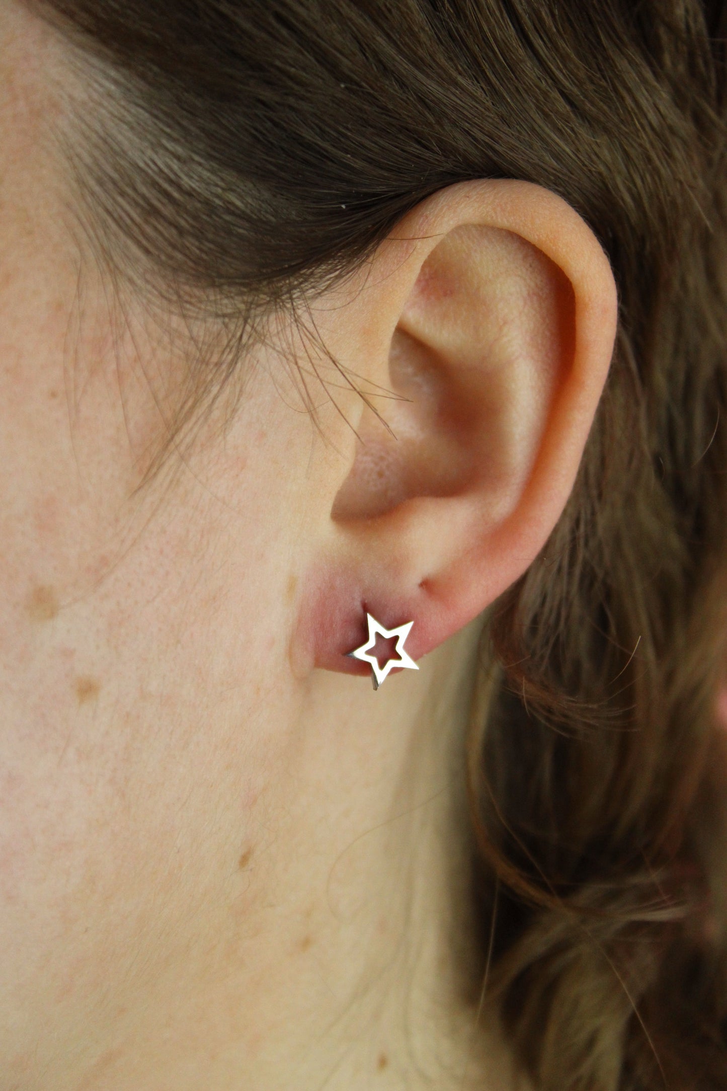 Cut Out Star Stud Earrings