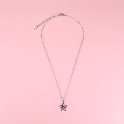 Cut Out Daisy Necklace