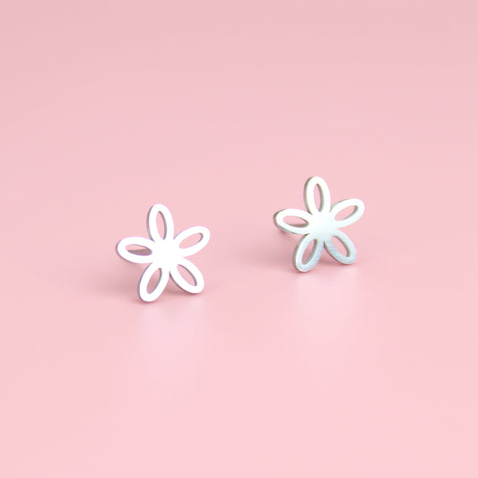 Cut Out Daisy Stud Earrings