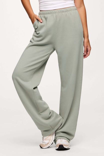 Core Fleece Wide Leg Sweatpant | Pistachio
